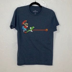 Nintendo Super Mario Brothers large logo S/S t shirt size small EUC